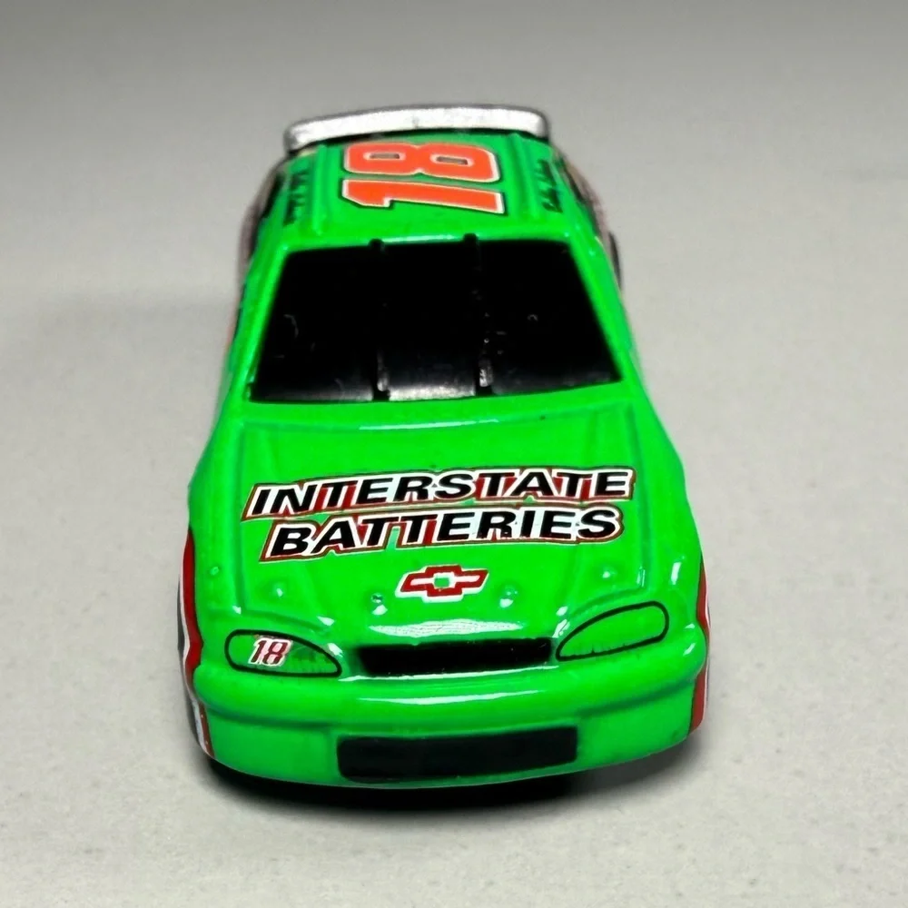 Bobby Labonte #18 Interstate Batteries NASCAR die-cast 1:64